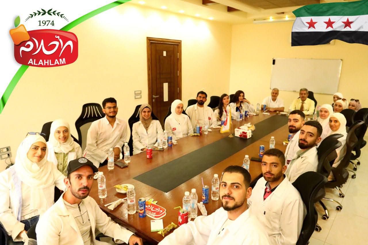 زيارة طلاب الجامعة